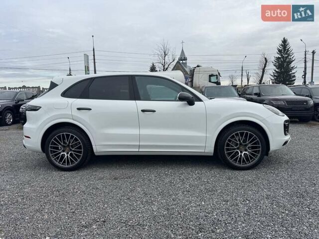 Білий Порше Cayenne, об'ємом двигуна 3 л та пробігом 33 тис. км за 59900 $, фото 26 на Automoto.ua