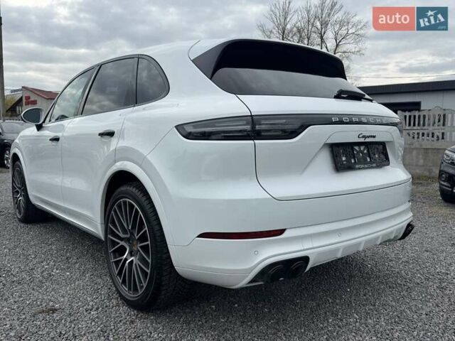 Білий Порше Cayenne, об'ємом двигуна 3 л та пробігом 33 тис. км за 59900 $, фото 34 на Automoto.ua