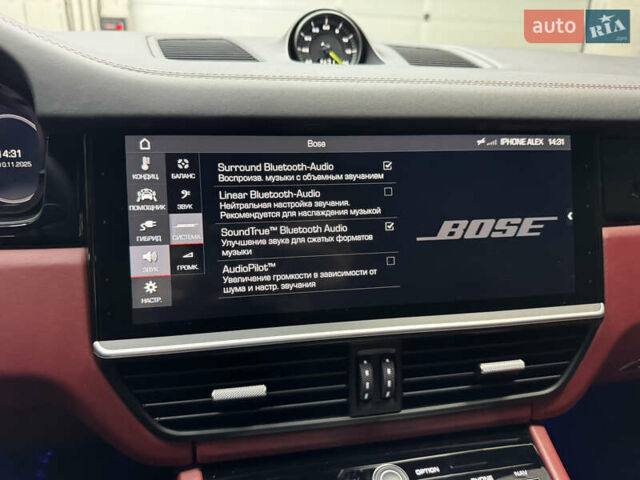 Білий Порше Cayenne, об'ємом двигуна 3 л та пробігом 75 тис. км за 71000 $, фото 63 на Automoto.ua