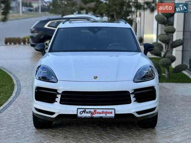 Порше Cayenne 2018 у Одесі на Automoto.ua Білий Порше Cayenne, об'ємом двигуна 3 л та пробігом 32 тис. км за 52000 $, фото 1 на Automoto.ua