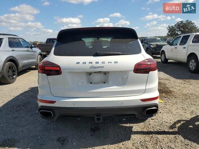 Білий Порше Cayenne, об'ємом двигуна 3.6 л та пробігом 69 тис. км за 11400 $, фото 5 на Automoto.ua