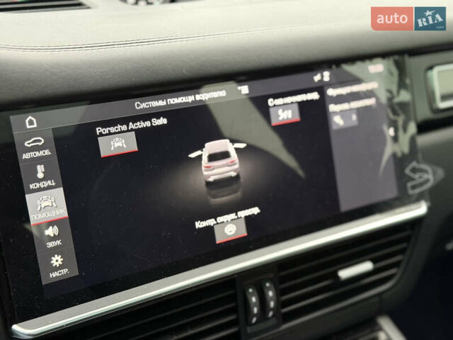 Белый Порше Каен, объемом двигателя 4 л и пробегом 52 тыс. км за 79000 $, фото 38 на Automoto.ua