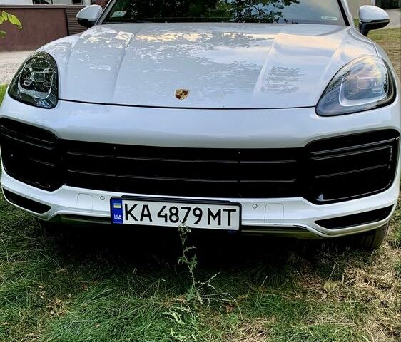 Білий Порше Cayenne, об'ємом двигуна 3 л та пробігом 80 тис. км за 50000 $, фото 11 на Automoto.ua