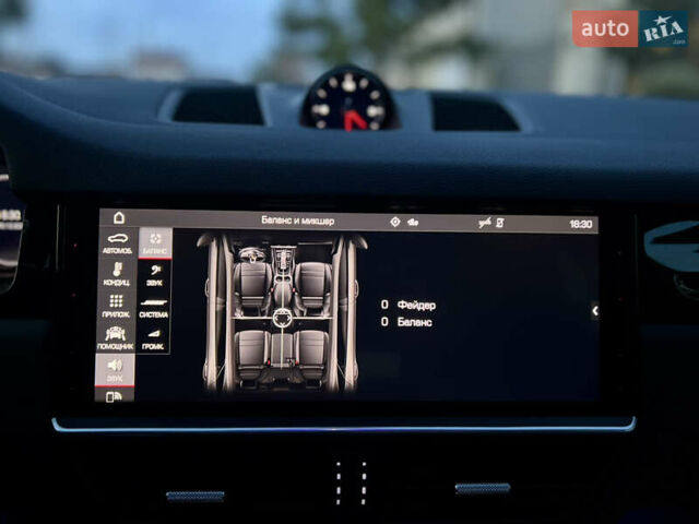 Белый Порше Каен, объемом двигателя 3 л и пробегом 39 тыс. км за 49900 $, фото 53 на Automoto.ua