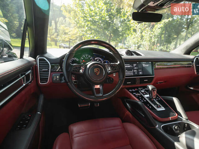 Белый Порше Каен, объемом двигателя 4 л и пробегом 36 тыс. км за 105000 $, фото 14 на Automoto.ua