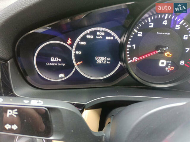 Білий Порше Cayenne, об'ємом двигуна 3 л та пробігом 90 тис. км за 48339 $, фото 9 на Automoto.ua