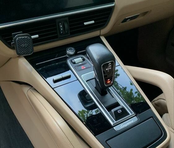 Білий Порше Cayenne, об'ємом двигуна 3 л та пробігом 80 тис. км за 50000 $, фото 15 на Automoto.ua