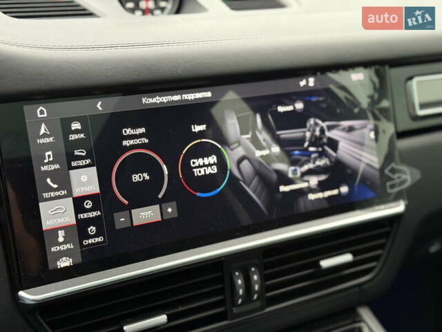 Белый Порше Каен, объемом двигателя 4 л и пробегом 52 тыс. км за 79000 $, фото 42 на Automoto.ua