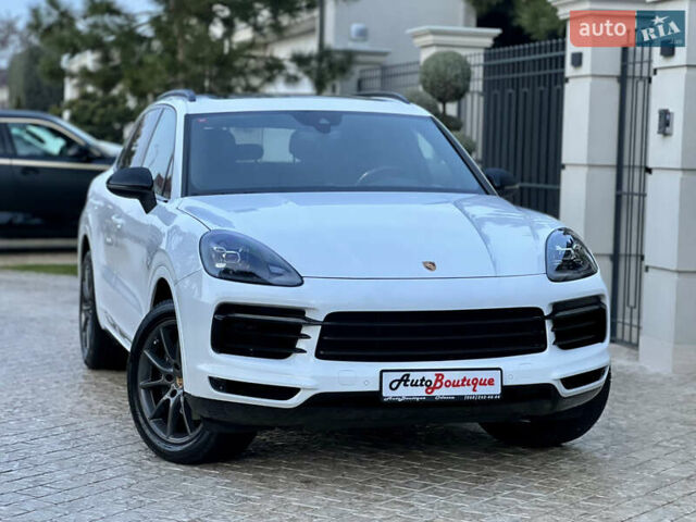 Порше Cayenne 2018 у Одесі на Automoto.ua Білий Порше Cayenne, об'ємом двигуна 3 л та пробігом 32 тис. км за 52000 $, фото 23 на Automoto.ua