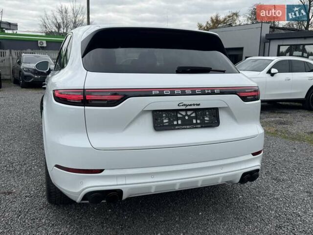 Білий Порше Cayenne, об'ємом двигуна 3 л та пробігом 33 тис. км за 59900 $, фото 12 на Automoto.ua