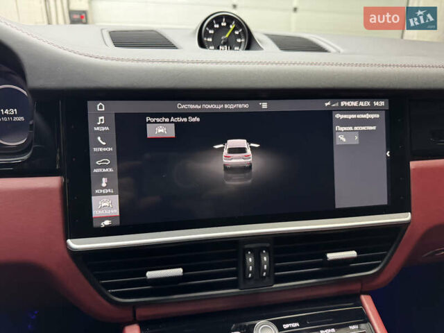 Білий Порше Cayenne, об'ємом двигуна 3 л та пробігом 75 тис. км за 71000 $, фото 61 на Automoto.ua