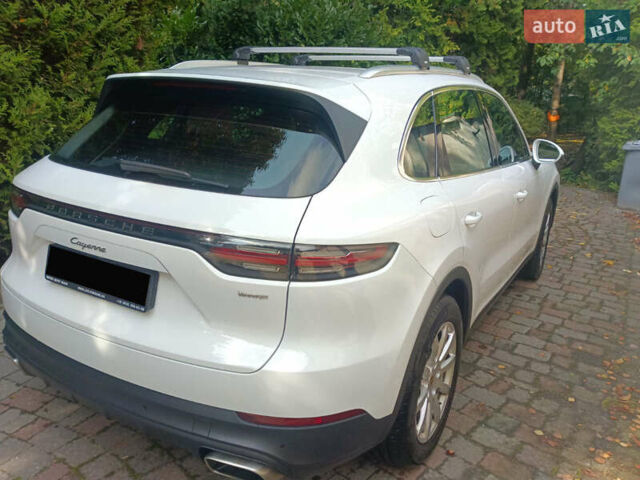 Білий Порше Cayenne, об'ємом двигуна 3 л та пробігом 90 тис. км за 48339 $, фото 3 на Automoto.ua