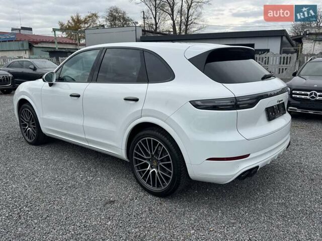 Білий Порше Cayenne, об'ємом двигуна 3 л та пробігом 33 тис. км за 59900 $, фото 36 на Automoto.ua