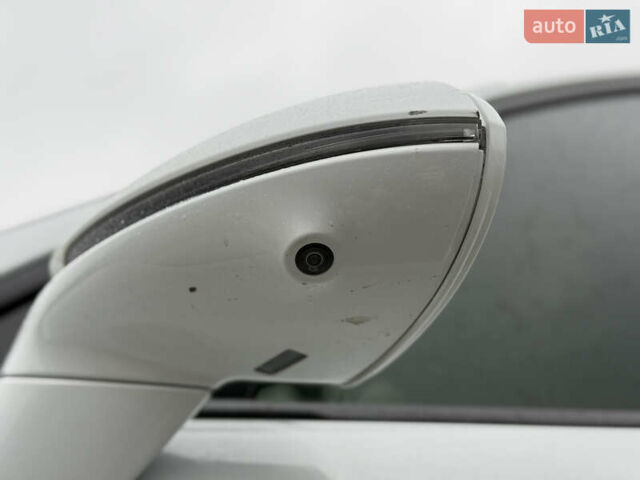 Белый Порше Каен, объемом двигателя 4 л и пробегом 52 тыс. км за 79000 $, фото 13 на Automoto.ua