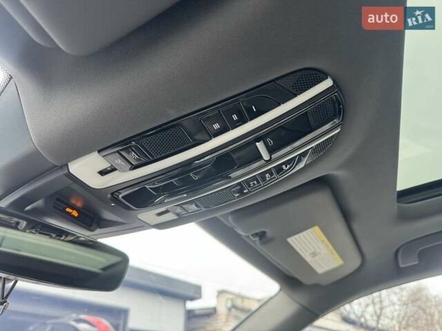 Білий Порше Cayenne, об'ємом двигуна 3 л та пробігом 33 тис. км за 59900 $, фото 40 на Automoto.ua