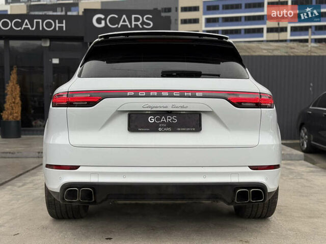 Белый Порше Каен, объемом двигателя 4 л и пробегом 52 тыс. км за 79000 $, фото 6 на Automoto.ua