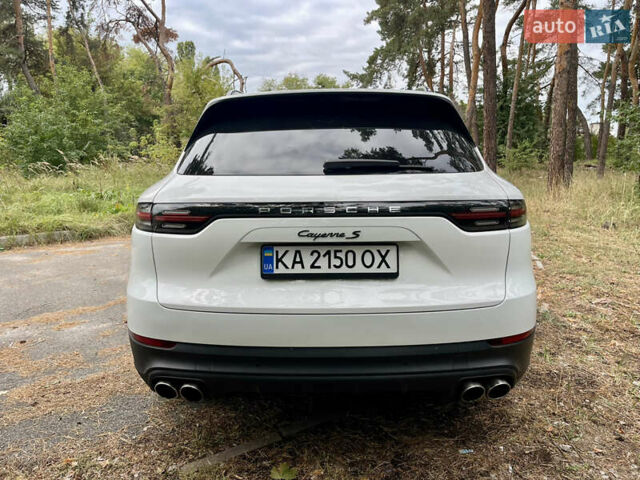 Белый Порше Каен, объемом двигателя 2.89 л и пробегом 121 тыс. км за 57000 $, фото 74 на Automoto.ua
