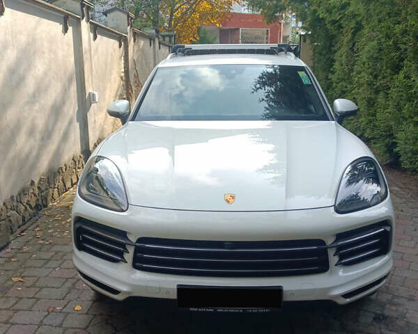Білий Порше Cayenne, об'ємом двигуна 3 л та пробігом 90 тис. км за 48339 $, фото 2 на Automoto.ua