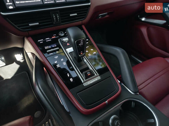 Белый Порше Каен, объемом двигателя 4 л и пробегом 36 тыс. км за 105000 $, фото 23 на Automoto.ua