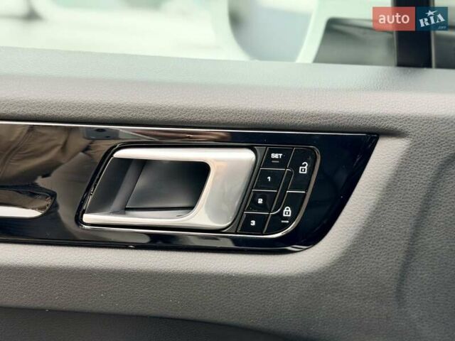 Білий Порше Cayenne, об'ємом двигуна 3 л та пробігом 90 тис. км за 49999 $, фото 18 на Automoto.ua