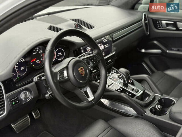 Белый Порше Каен, объемом двигателя 4 л и пробегом 52 тыс. км за 79000 $, фото 18 на Automoto.ua