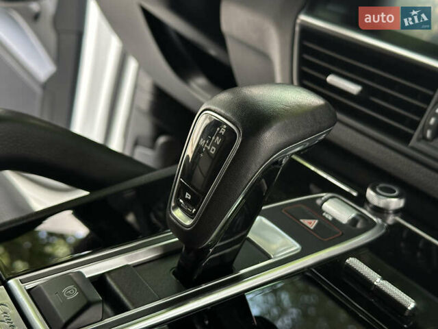 Порше Каен 2018 в Одессе на Automoto.ua Белый Порше Каен, объемом двигателя 3 л и пробегом 45 тыс. км за 52500 $, фото 42 на Automoto.ua