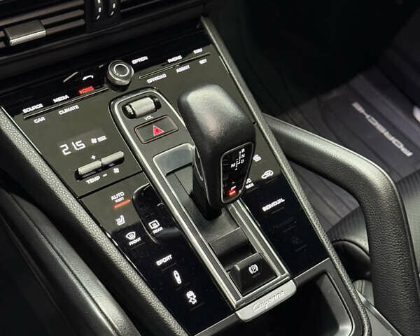 Порше Каен 2018 в Одессе на Automoto.ua Белый Порше Каен, объемом двигателя 2.9 л и пробегом 80 тыс. км за 67000 $, фото 18 на Automoto.ua