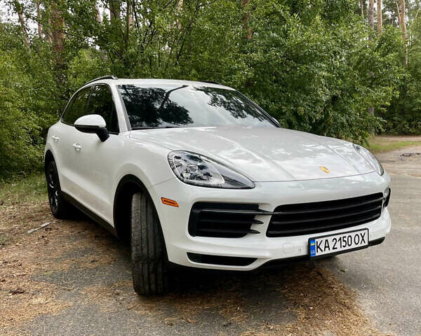 Белый Порше Каен, объемом двигателя 2.89 л и пробегом 121 тыс. км за 57000 $, фото 62 на Automoto.ua
