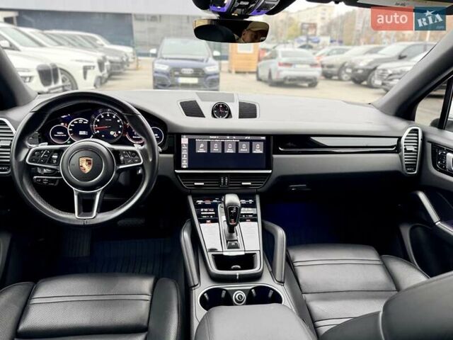 Білий Порше Cayenne, об'ємом двигуна 3 л та пробігом 90 тис. км за 49999 $, фото 26 на Automoto.ua