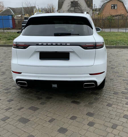 Білий Порше Cayenne, об'ємом двигуна 3 л та пробігом 84 тис. км за 49000 $, фото 7 на Automoto.ua