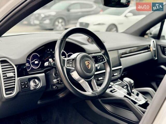 Білий Порше Cayenne, об'ємом двигуна 3 л та пробігом 90 тис. км за 49999 $, фото 19 на Automoto.ua