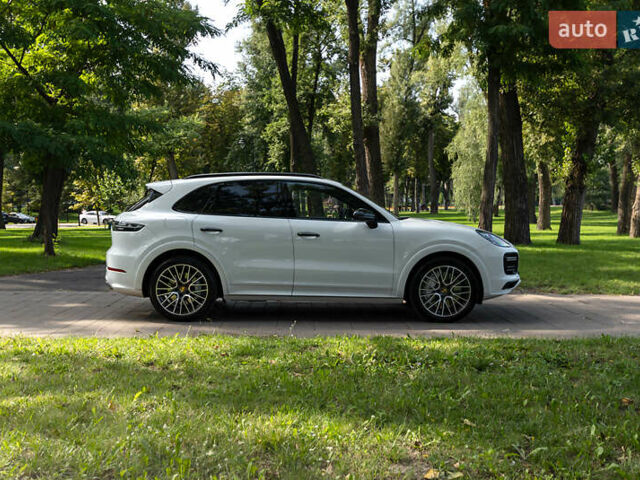 Белый Порше Каен, объемом двигателя 4 л и пробегом 36 тыс. км за 105000 $, фото 9 на Automoto.ua