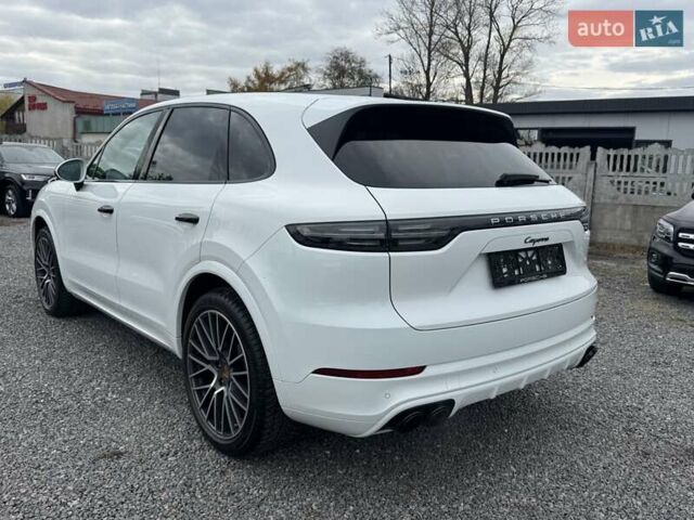 Білий Порше Cayenne, об'ємом двигуна 3 л та пробігом 33 тис. км за 59900 $, фото 35 на Automoto.ua