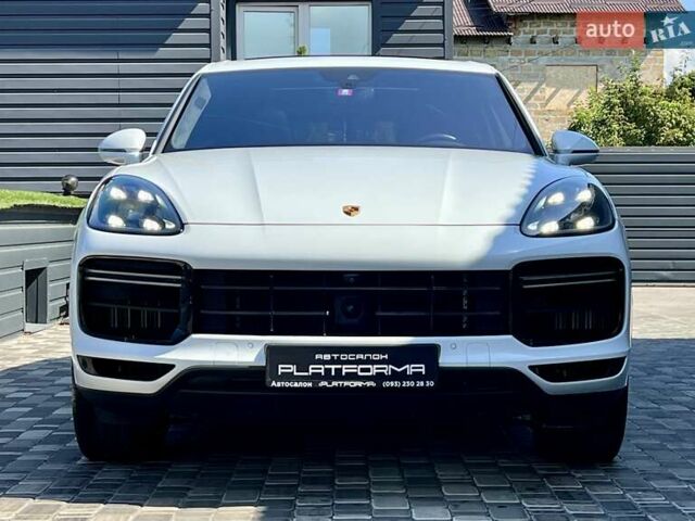 Белый Порше Каен, объемом двигателя 4 л и пробегом 51 тыс. км за 83900 $, фото 1 на Automoto.ua