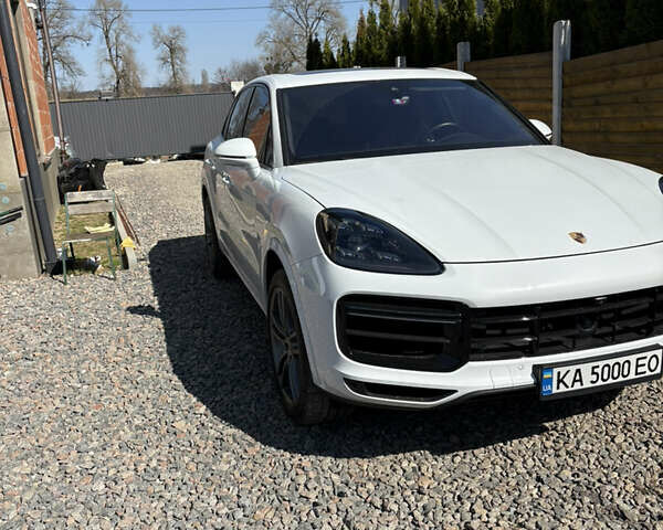 Білий Порше Cayenne, об'ємом двигуна 4 л та пробігом 51 тис. км за 1993 $, фото 2 на Automoto.ua