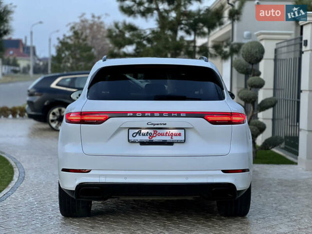 Белый Порше Каен, объемом двигателя 3 л и пробегом 39 тыс. км за 49900 $, фото 14 на Automoto.ua