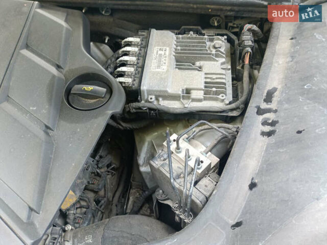 Білий Порше Cayenne, об'ємом двигуна 3 л та пробігом 90 тис. км за 48339 $, фото 22 на Automoto.ua