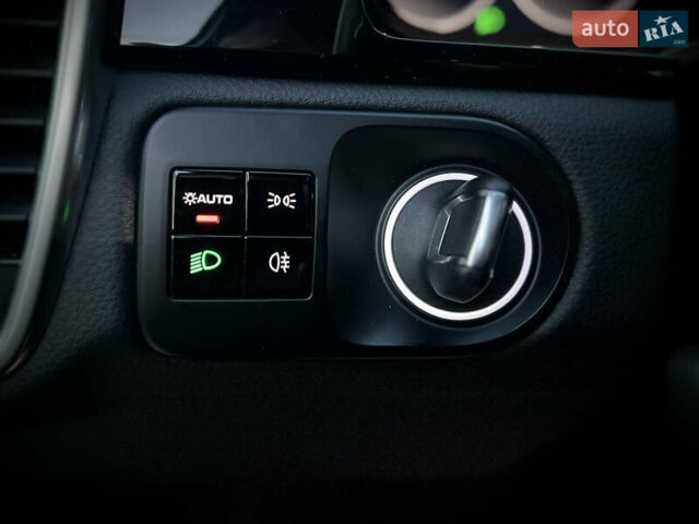 Белый Порше Каен, объемом двигателя 3 л и пробегом 39 тыс. км за 49900 $, фото 46 на Automoto.ua