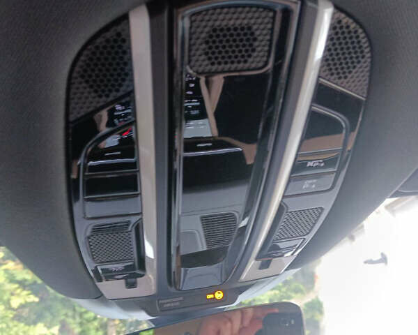 Білий Порше Cayenne, об'ємом двигуна 3 л та пробігом 90 тис. км за 48339 $, фото 15 на Automoto.ua