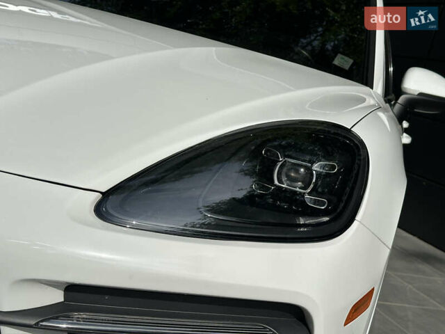 Порше Каен 2018 в Одессе на Automoto.ua Белый Порше Каен, объемом двигателя 3 л и пробегом 45 тыс. км за 52500 $, фото 16 на Automoto.ua