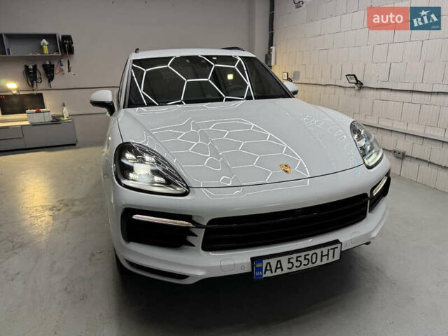 Білий Порше Cayenne, об'ємом двигуна 3 л та пробігом 75 тис. км за 71000 $, фото 1 на Automoto.ua