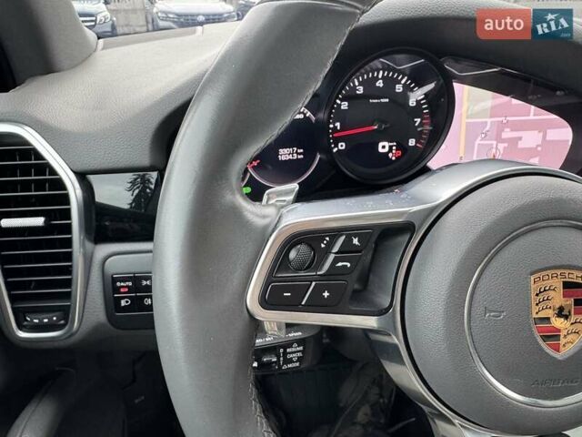 Білий Порше Cayenne, об'ємом двигуна 3 л та пробігом 33 тис. км за 59900 $, фото 2 на Automoto.ua