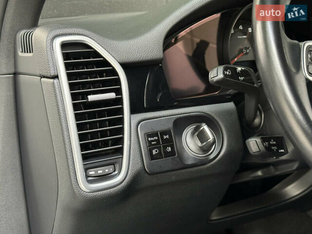 Порше Каен 2018 в Одессе на Automoto.ua Белый Порше Каен, объемом двигателя 3 л и пробегом 45 тыс. км за 52500 $, фото 50 на Automoto.ua