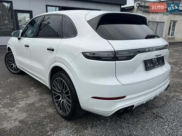 Білий Порше Cayenne, об'ємом двигуна 3 л та пробігом 33 тис. км за 59900 $, фото 49 на Automoto.ua