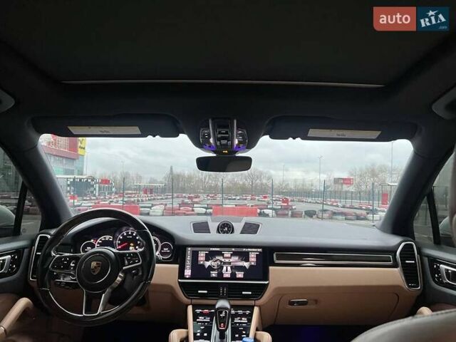 Білий Порше Cayenne, об'ємом двигуна 3 л та пробігом 91 тис. км за 56800 $, фото 25 на Automoto.ua