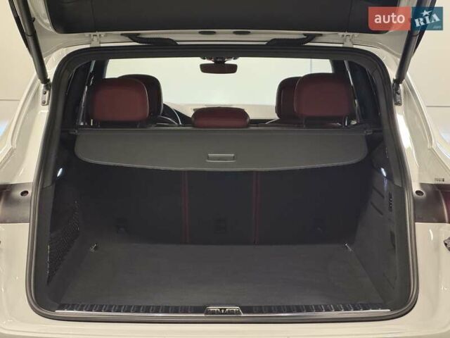 Белый Порше Каен, объемом двигателя 2.89 л и пробегом 62 тыс. км за 67201 $, фото 56 на Automoto.ua