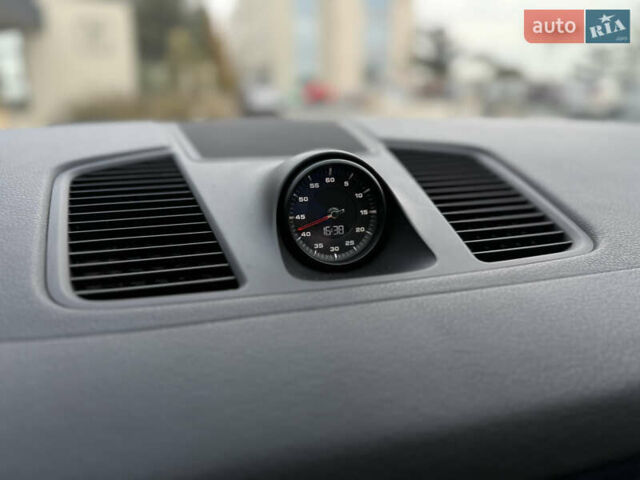 Білий Порше Cayenne, об'ємом двигуна 3 л та пробігом 45 тис. км за 59500 $, фото 36 на Automoto.ua