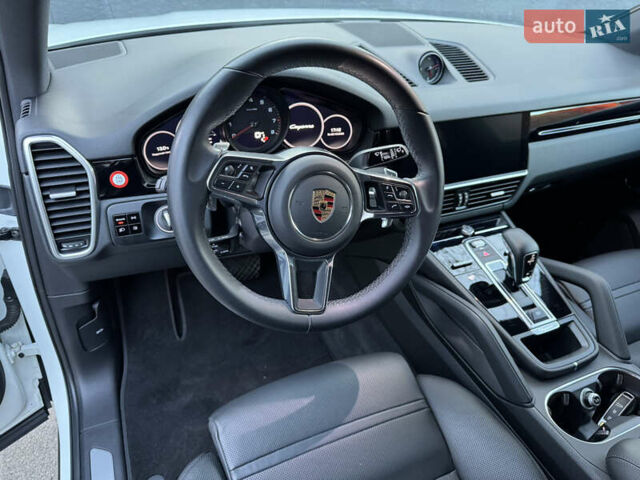 Білий Порше Cayenne, об'ємом двигуна 3 л та пробігом 43 тис. км за 62000 $, фото 21 на Automoto.ua
