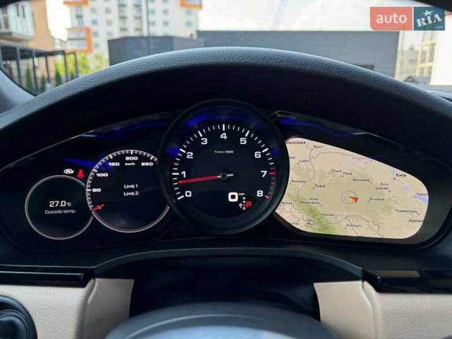 Білий Порше Cayenne, об'ємом двигуна 3 л та пробігом 92 тис. км за 55000 $, фото 20 на Automoto.ua