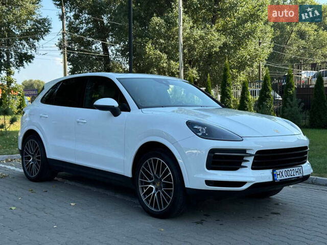 Білий Порше Cayenne, об'ємом двигуна 3 л та пробігом 92 тис. км за 55000 $, фото 1 на Automoto.ua